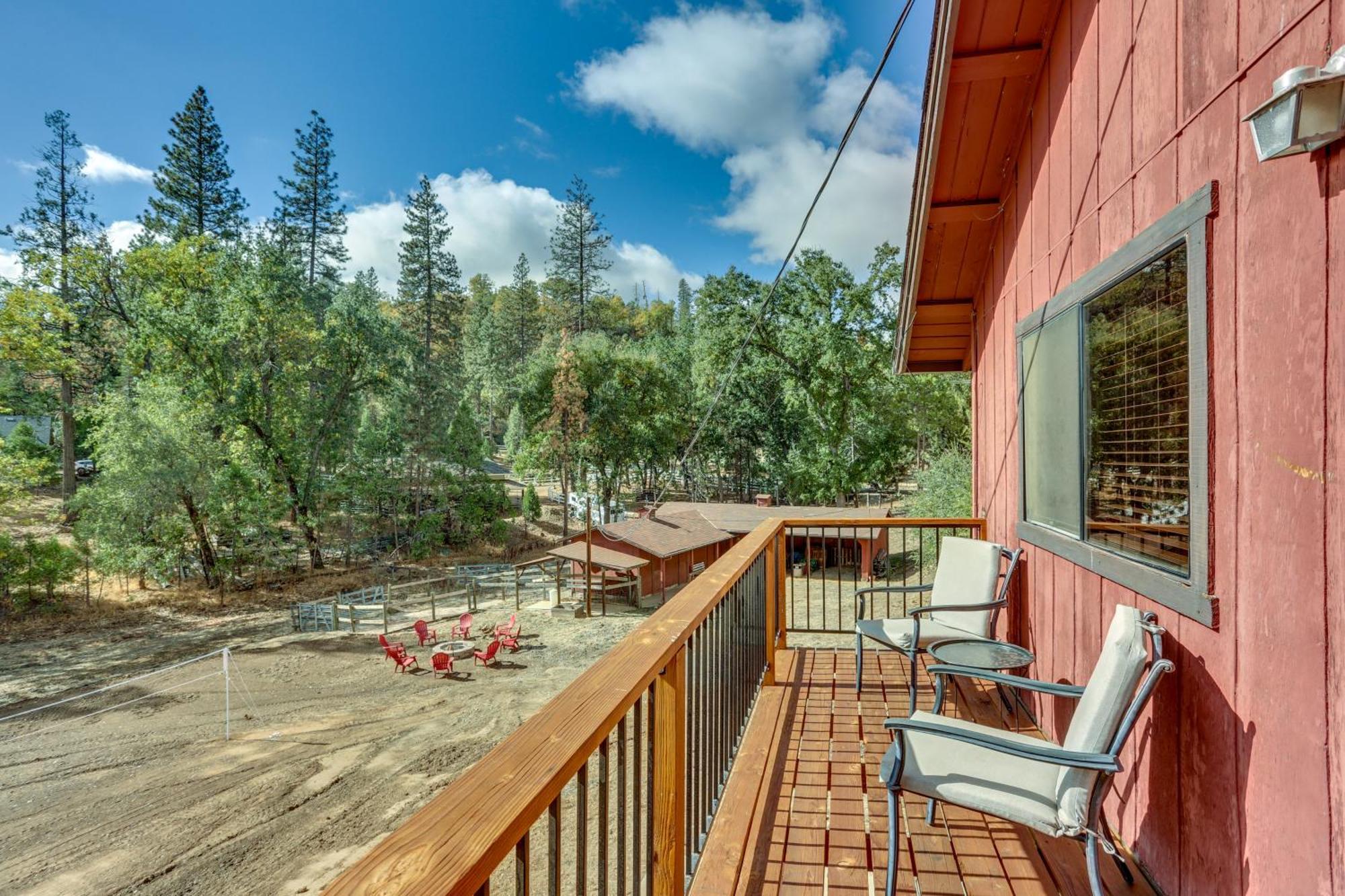 Pet-Friendly Escape With Game Room And Fire Pit! North Fork Extérieur photo